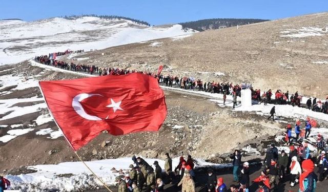 Sarıkamış şehitleri anılıyor