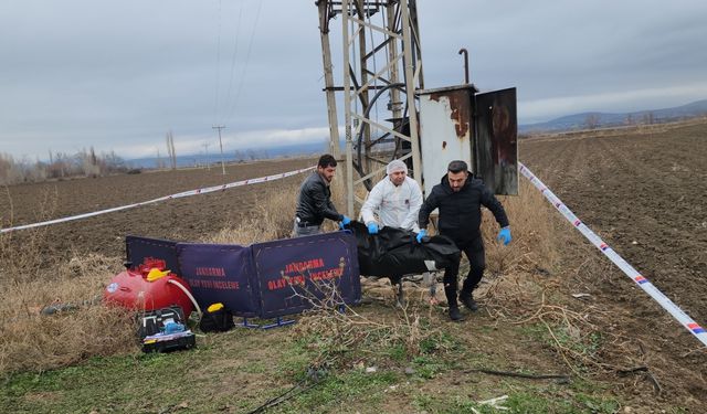 Amasya'da elektrik trafosu yanında erkek cesedi bulundu