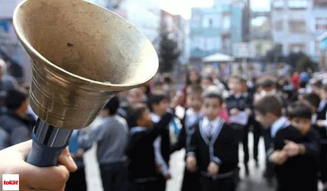 Sınav takvimi değişti okullara tatil verildi