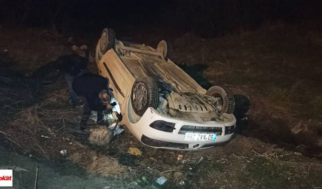 Tokat'ta tarlaya devrilen otomobildeki 3 kişi yaralandı