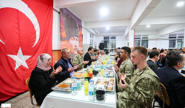 Tokat'ta Mehmetçikle İftar Sofrasında Buluşuldu