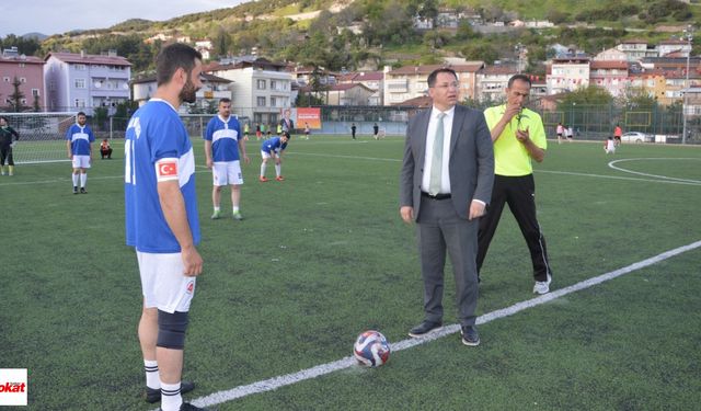Niksar Kaymakamlığı’ndan Kurumlar Arası Futbol Turnuvası Başladı
