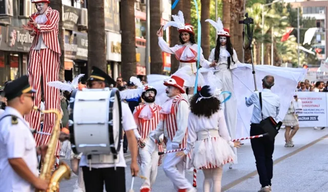Denizli 37. Uluslararası Tiyatro Festivali ile Sanata Doyuyor