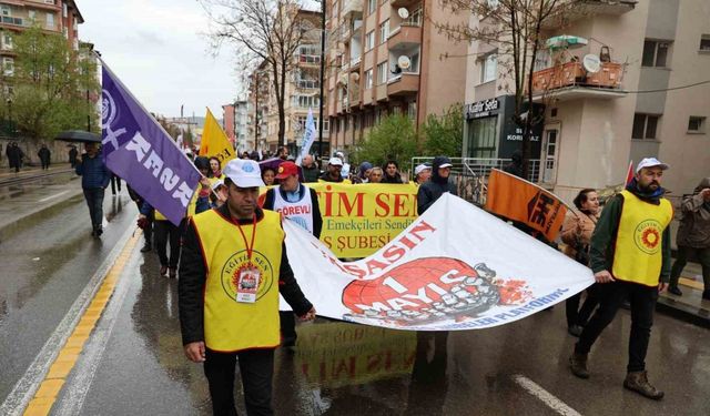 Bölücü slogan iddiası gerginliğe sebep oldu