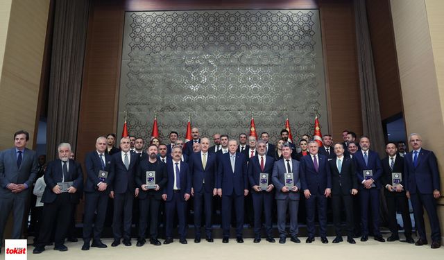 Anadolu Medya Ödülleri 10. Yılında Sahiplerini Buldu: Tokat’tan Hüseyin Kömür de Katıldı