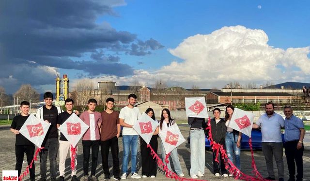 Tokat'ta Uçurtmalar Rüzgarla Dans Etti