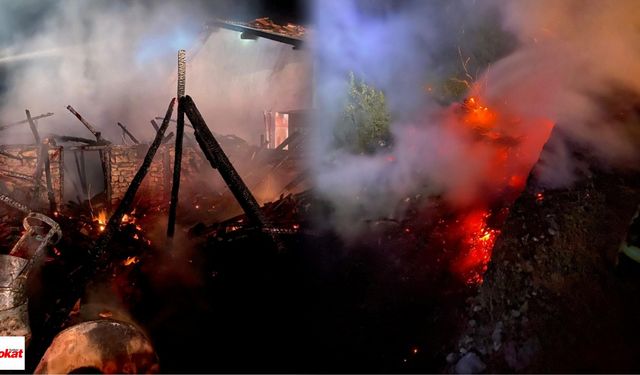Gece Yarısı Korku Dolu Anlar: Samanlık Alev Alev Yandı
