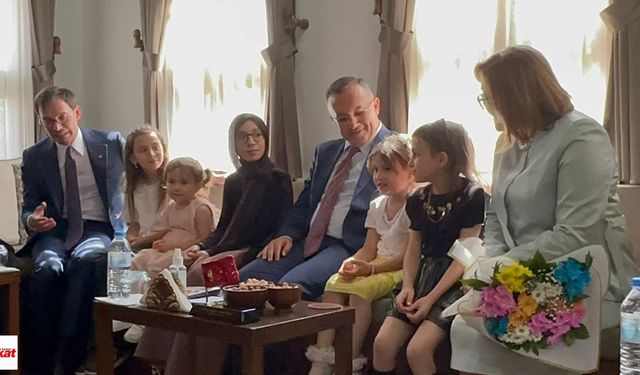 “Kızdan Belediye Başkanı Olur mu?” Diyen Minikler, Cevabı Tokat’ta Fatma Şahin’den Aldı