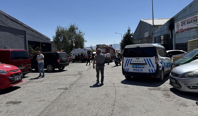 Atık yağ tankına düşen anne ile oğlu öldü