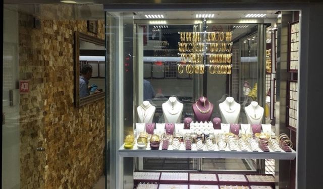 Tokat'taki kuyumcularda yeni dönem: Aynı vitrinde satış artık yasak