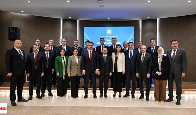 Ankara’daki İftar Programında Tokat İmzası: Vekiller Adalet Komisyonu Buluşmasında