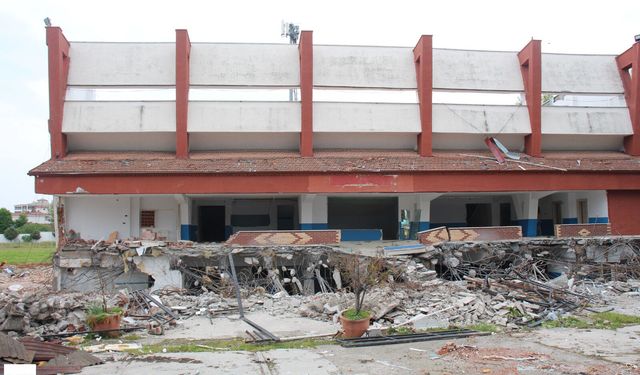 Bir Devir Sona Erdi: Erbaa İlçe Stadyumu’na İlk Kazma Vuruldu!