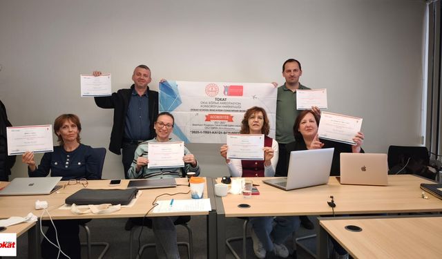 Kuruçay Ortaokulu Öğretmenleri Prag’da Erasmus Eğitim Programına Katıldı