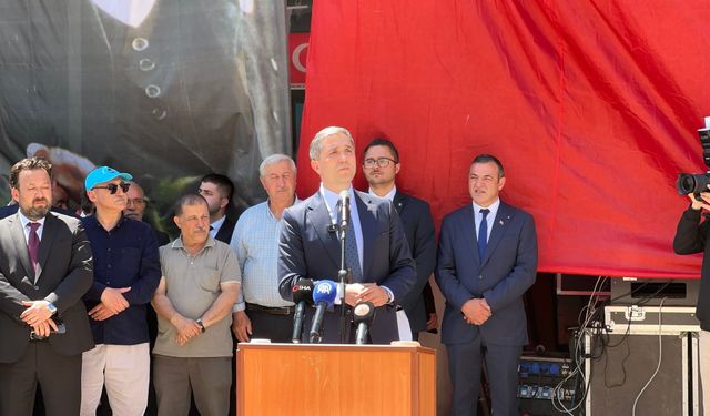 AK Parti Genel Başkan Yardımcısı Sırakaya, Tokat'ın Yolüstü beldesinde konuştu