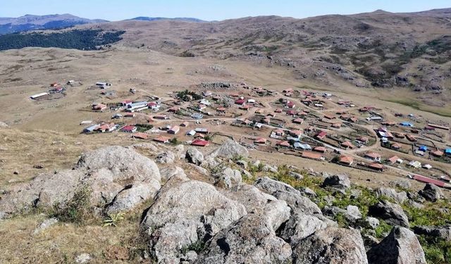 Tokat'ın Zirvedeki Serinliği En Gözde Kaçış Rotası Oldu 1700 Metre Rakımı Çok Doğal Bir Yaşamı Var Burası Farklı Bir Yer
