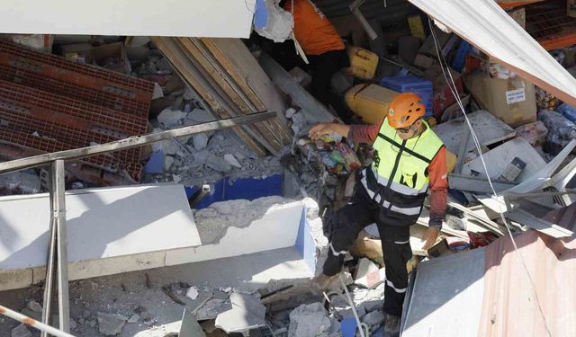 7,8'lik Depremde Can Kaybı Yükseldi