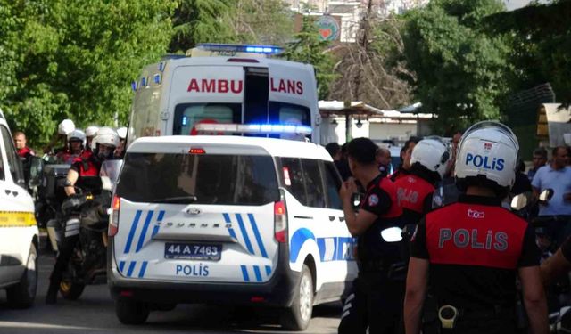Cinnet geçiren baba, eşini ve kızını öldürdü