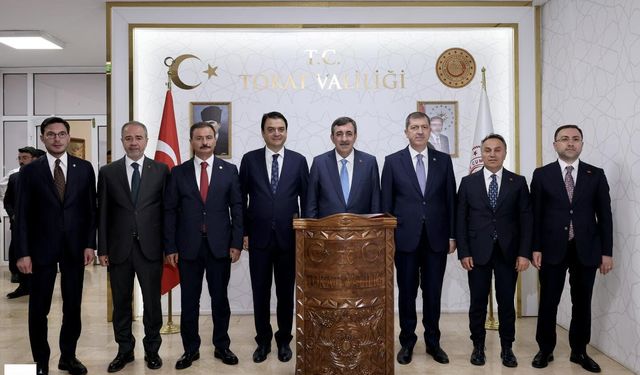 Cumhurbaşkanı Yardımcısı Cevdet Yılmaz’dan Valilik ziyareti