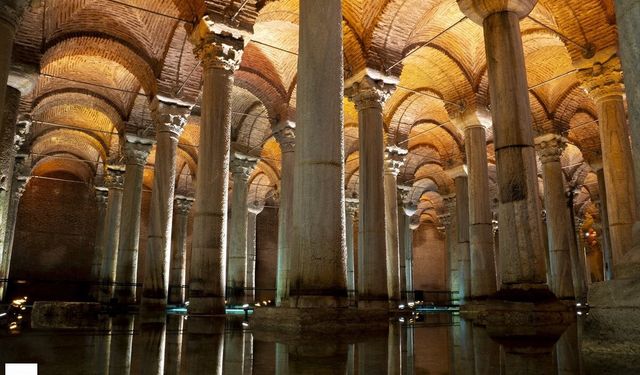 Bir Günde Rekor Kırdı 25 Bin Kişi Buraya Yığıldı Kuzeyden Güneyden Gelenlerin İlk Durağı Oldu 1600 Yıllık Tarihi Var