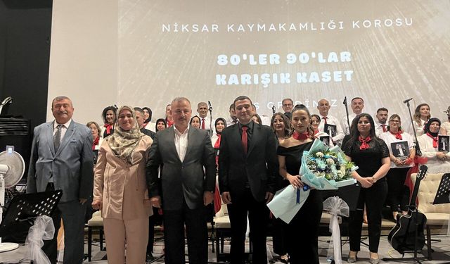 Niksar'da '80'ler 90'lar' konseri