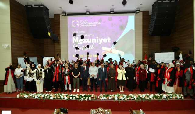 Farklı Kültürler, Ortak Gurur: TOGÜ’de Uluslararası Öğrencilerin Mezuniyet Sevinci