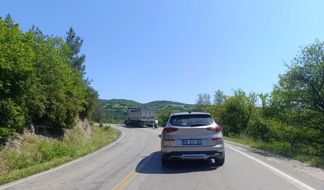 Niksar-Akkuş-Ünye Yolu Bekliyor Zaman Ve Yakıt Tüketimi Artıyor