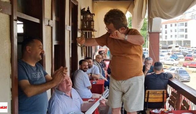 Niksar'da Yaşayan 1.20'lik Atilla İlçenin Neşe Kaynağı Oldu