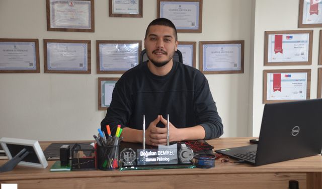 Her Beğeni Arayan Narsist midir Sorusuna Uzmandan Net Yanıt: Sosyal Medyadaki Büyük Yanılgı