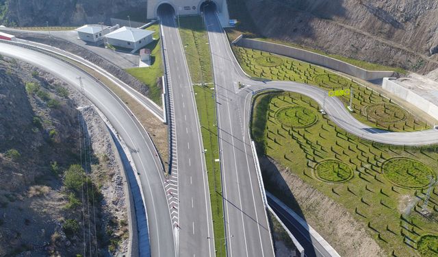 Tokat'ta İlk Kazma Vuruluyor Uzun Yılların Sorunu Ortadan Kalkıyor Çamlıbel Tünelinde Çalışmalar İçin Geri Sayım Başladı