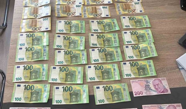 Kendini polis olarak tanıtıp, 600 bin TL değerinde altın aldı