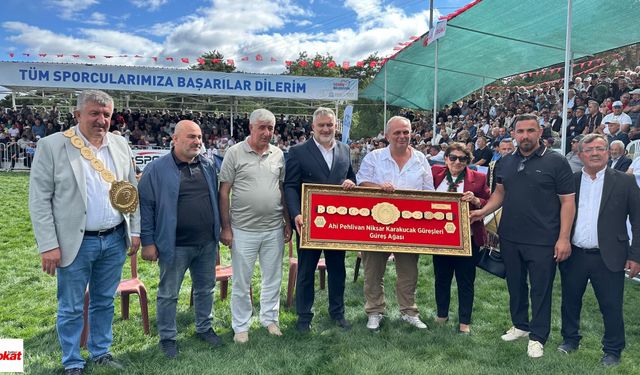 Çamiçi Er Meydanında Tarihi An! Ağalık İhalesi Rekor Bedelle Sonuçlandı