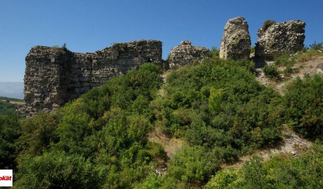 Niksar Kalesi'nde Tarihi Kazı Başladı! Yüzyılların Sırları Gün Yüzüne Çıkacak