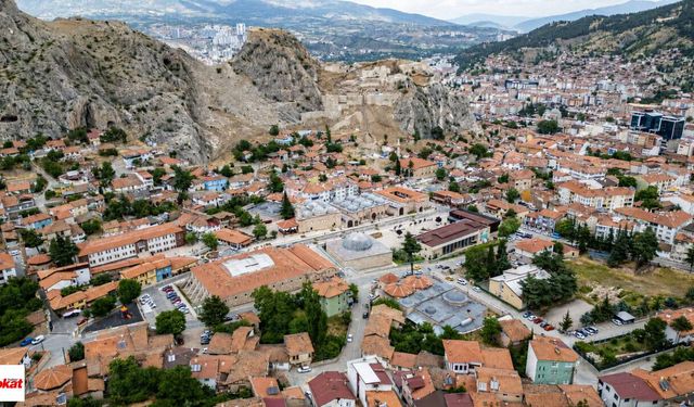 Sulusokak'ın Taşlarını Yerinden Oynatacak İddia! Rezerv Alan İlan Edildi:'Düşük Bedel Teklifi' 'Bilgilendirme Yapılmadı'