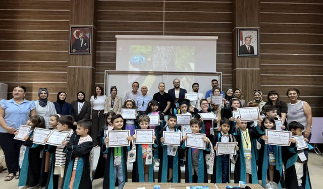 TOGÜ Çocuk Üniversitesinde Mezuniyet Coşkusu