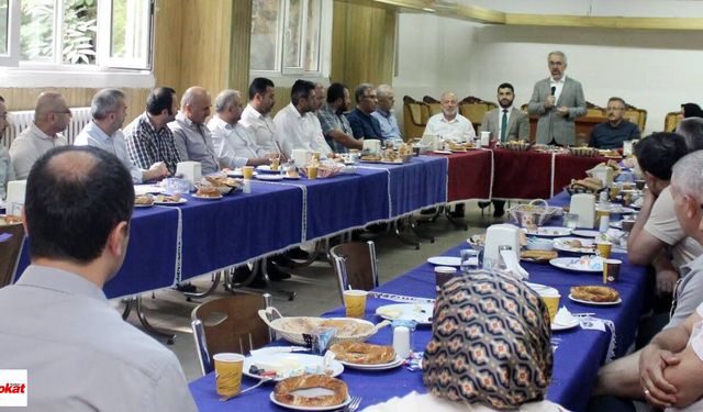 Tokat Müftülüğünde Duygusal Veda: İki İsim Yeni Görevine Uğurlandı