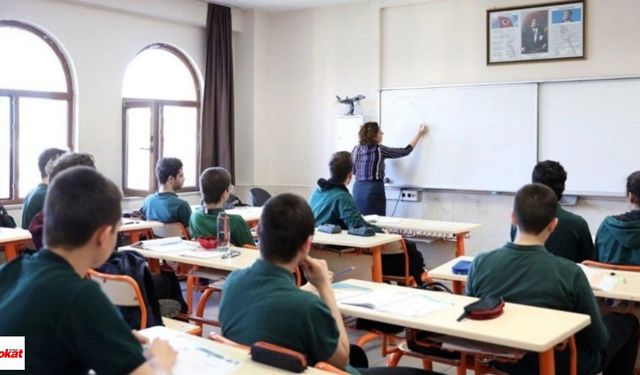 Okullarda yeni dönem: Öğrenci, veli ve öğretmenler ruh sağlığı taramasından geçecek