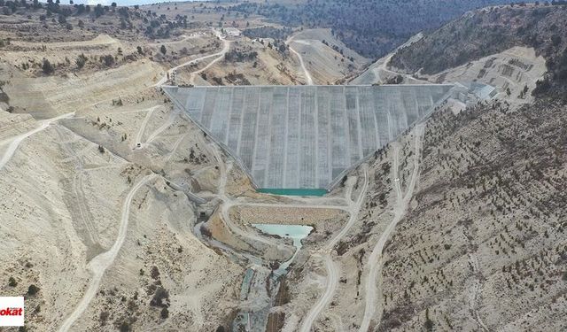 Temelden 42,5 Metre Yüksekliğe Sahip 255 Milyon Lira Bedelle Yapılıyor 4 Bin 50 Dekar Arazinin Can Damarı Olacak