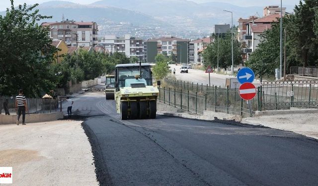 Güneşli Mahallesi’nde Asfalt Mesaisi: Çalışmalarda Sona Gelindi