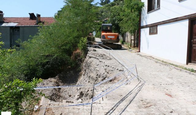 Niksar Kale Yolu Araç Trafiğine Kapandı