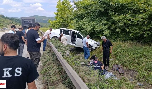 Samsun Yolunda Korkutan Kaza! Tokat Plakalı Otomobil Yoldan Çıktı: Yaralılar Var...
