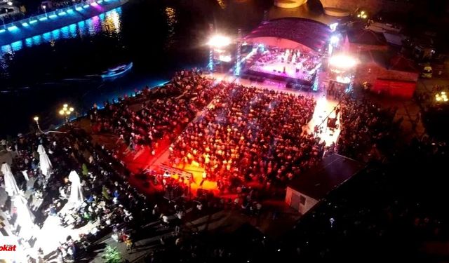 Tokat’ta İki Gece Yer Yerinden Oynayacak: İki Ünlü İsim Zafer Konserine Geliyor