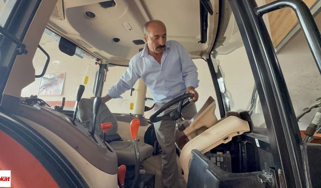 Sıfır aldığı traktör tarladan çok sanayide kaldı