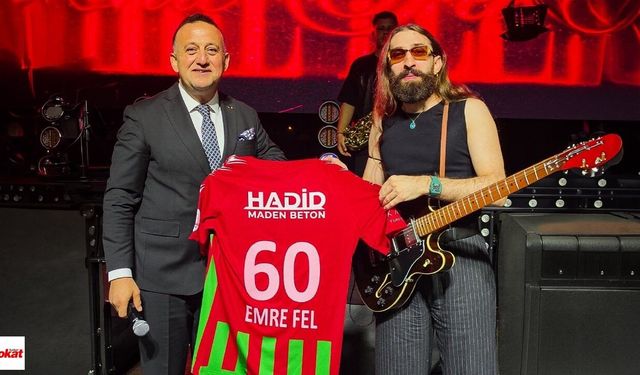 Turhal’da Binler Zafer Konserinde Buluştu: Emre Fel'den Muhteşem Final!