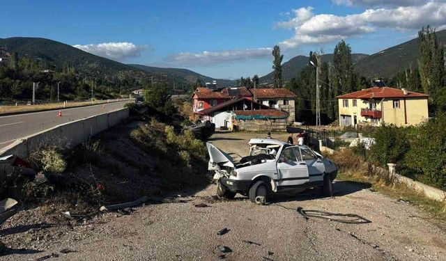Tokat'ta iki otomobil çarpıştı: Ölü ve yaralılar var