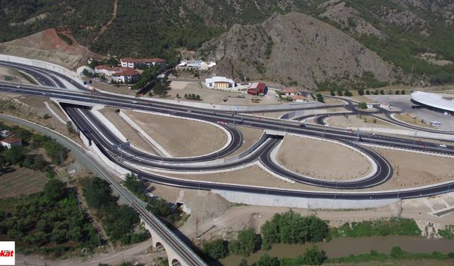 Ulaşım 22 Dakikadan Fazla Kısaldı 13,5 Kilometrelik Eski Güzergâh 11,3 Kilometreye Düştü Dur-Kalk Trafiği Azaldı