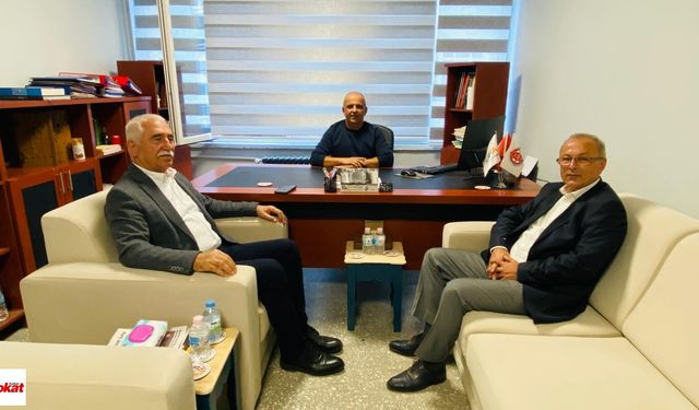 CHP'li Kadim Durmaz ve Ender Ergün'den Özdilek’e Taziye Ziyareti