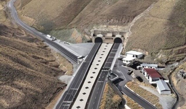 3 Bin 150 Metrelik Tünel İnşa Edildi 40 Dakikalık Yol 6 Dakikaya Düştü 230 Metre Daha Düşük Kotta Güvenli Ulaşım Oldu