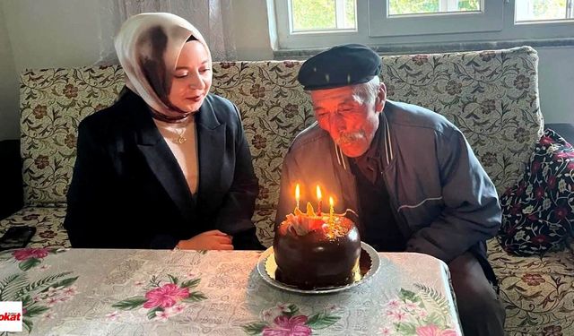 Sekücek Köyü’nde anlamlı buluşma: Doğum günü sevincini birlikte yaşadılar