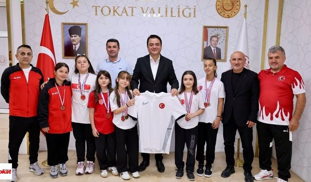 Tokatlı güreşçilerden gururlandıran tablo: İki şehirde 10 derece