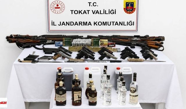 Tokat'ta 19 adrese aynı anda baskın: Tabancalar, tüfekler ve binlerce mühimmat ele geçirildi